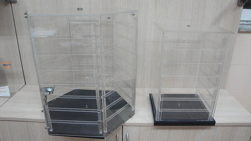 Bijuteri, takı, mücevherat standları