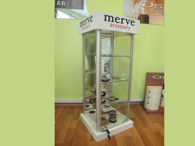 Bijuteri, takı, mücevherat standları