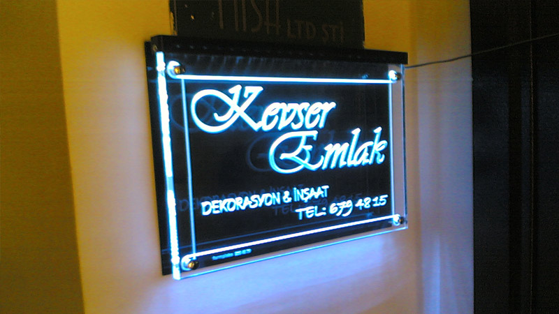 Işıklı reklam