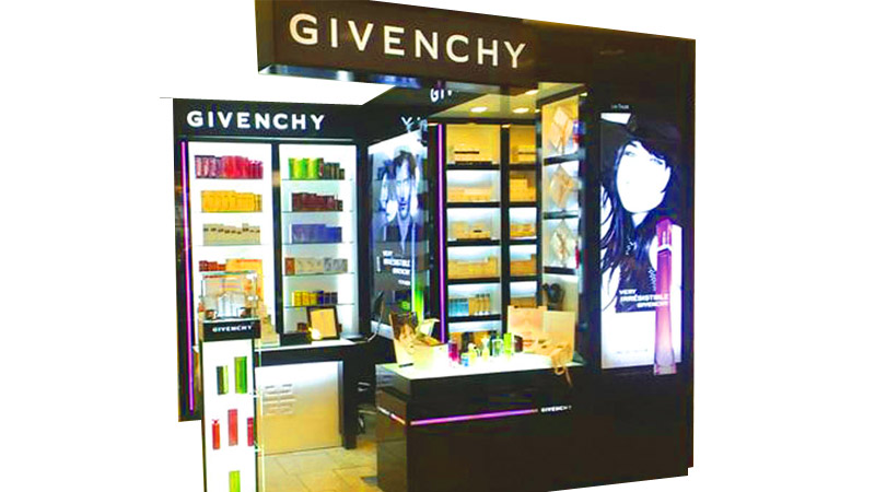 Kozmetik dekorasyon ve stand